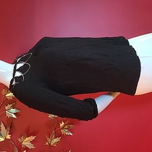 Gentle Fawn Black Cut Out Scallop Black Silver Metallic Blouse 3/4 Sleeves